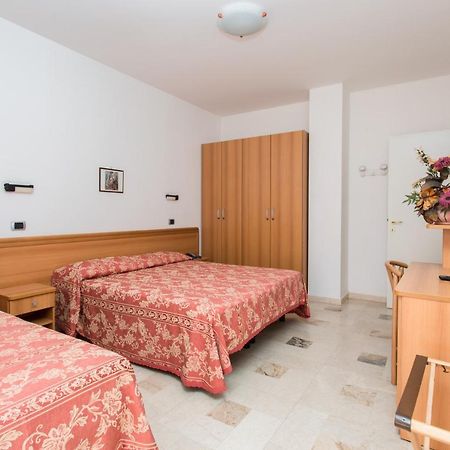 Hotel Residence Des Bains Cesenatico Dış mekan fotoğraf