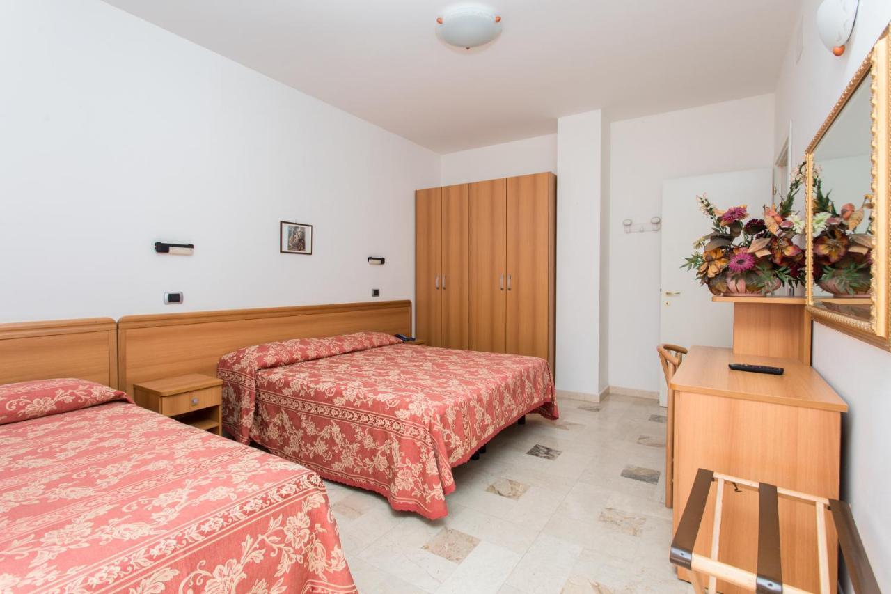 Hotel Residence Des Bains Cesenatico Dış mekan fotoğraf