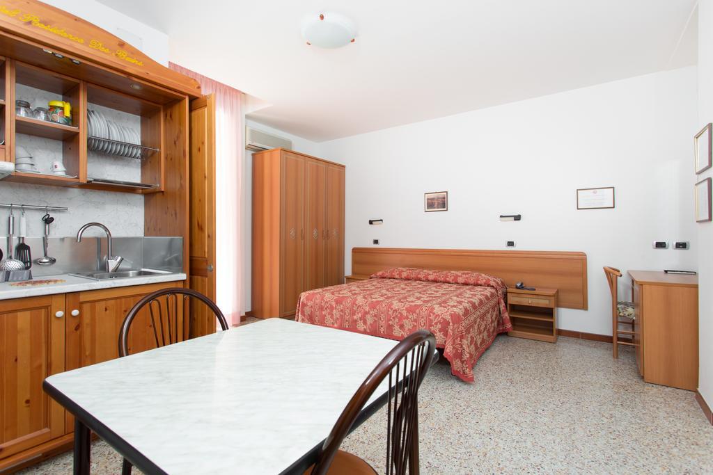 Hotel Residence Des Bains Cesenatico Oda fotoğraf